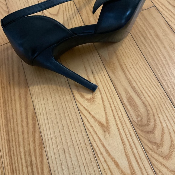 Nine West heels - Picture 3 of 3